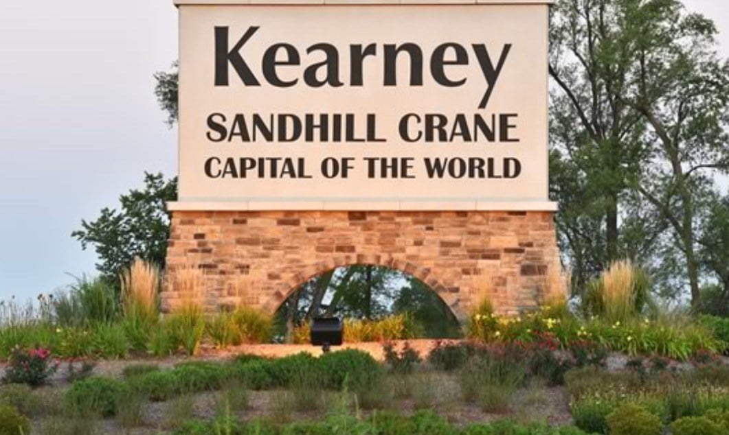 Kearney votes to continue mask mandate