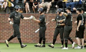 Road to Omaha: Friday's NCAA baseball regional roundup, schedule