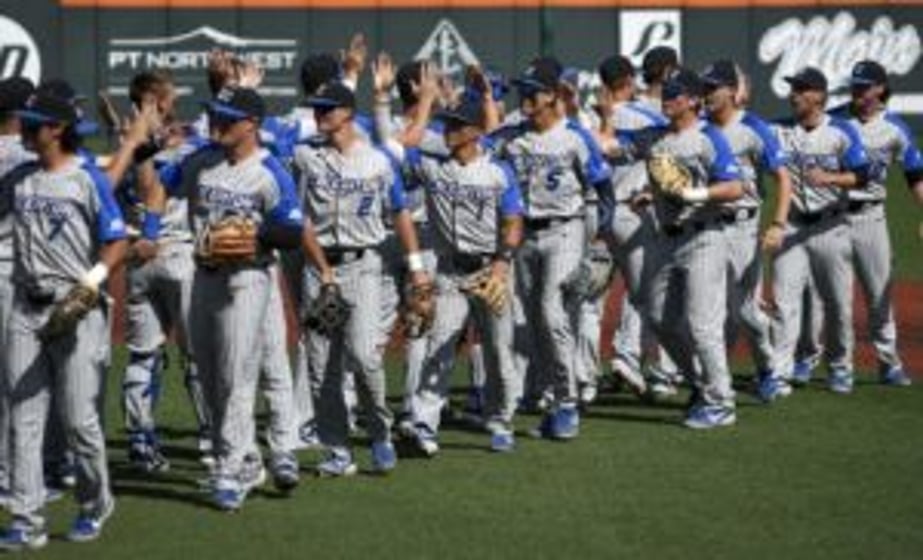 Ninth-inning rally lifts Creighton to 11-7 win over Michigan, forces a second regional final game
