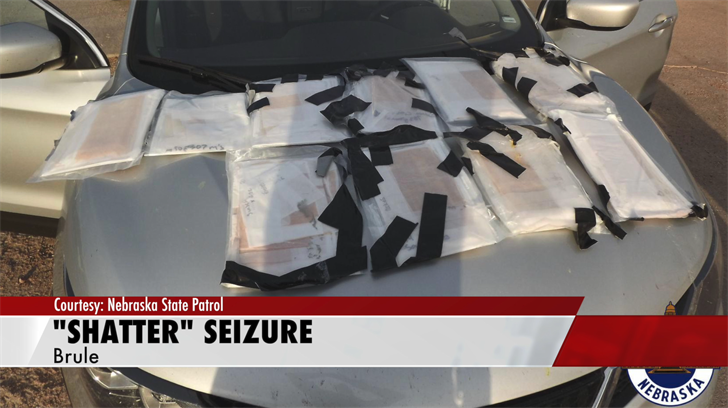 Man held, drugs seized after western Nebraska traffic stop