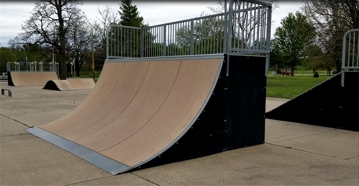 Beatrice Skateboard Park, Off West Court Street