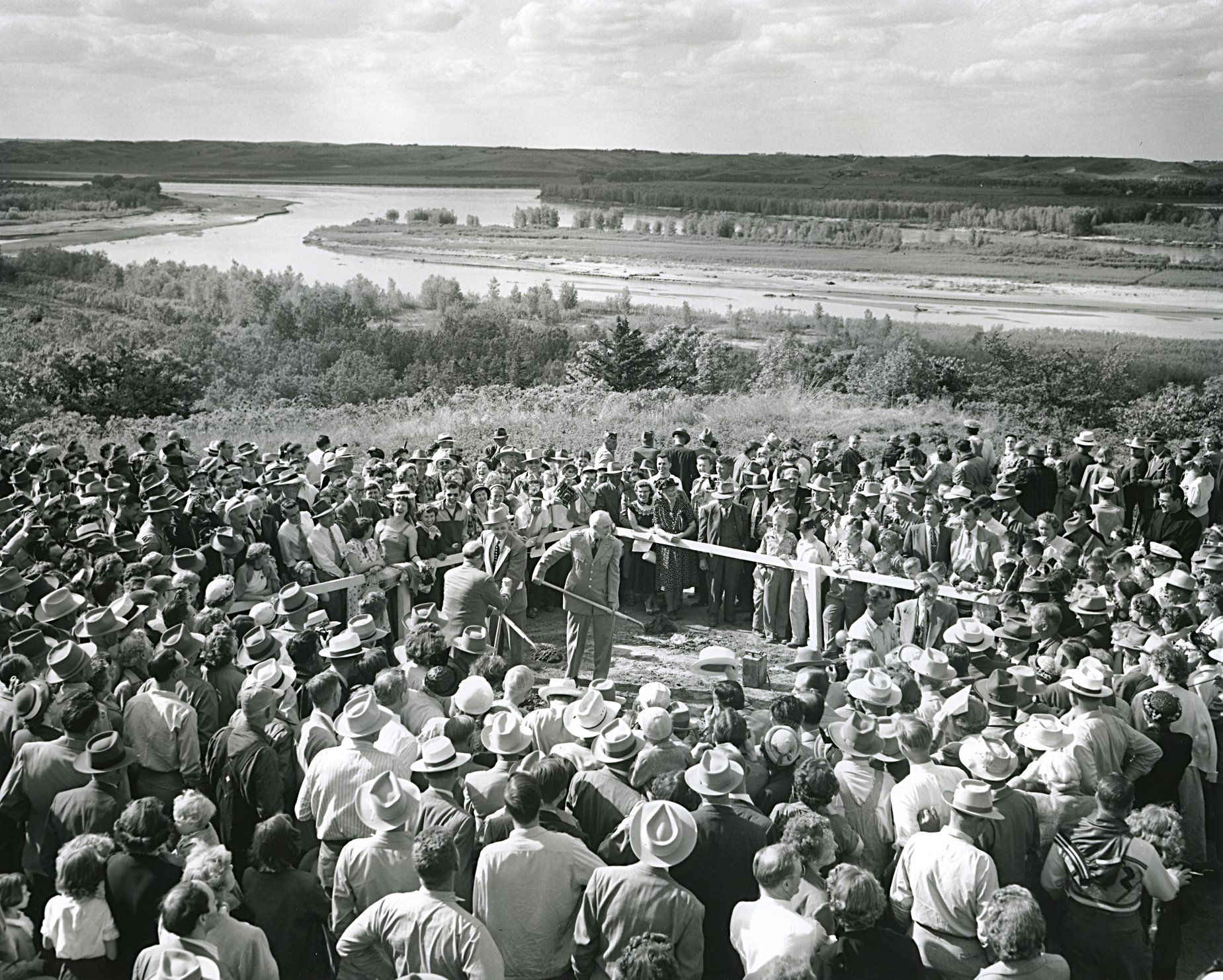 Corps of Engineers shares photos of 1952 Gavins Point Dam