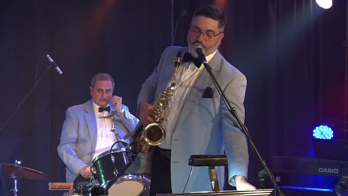 QT Leo Lonnie Orchestra 11/26