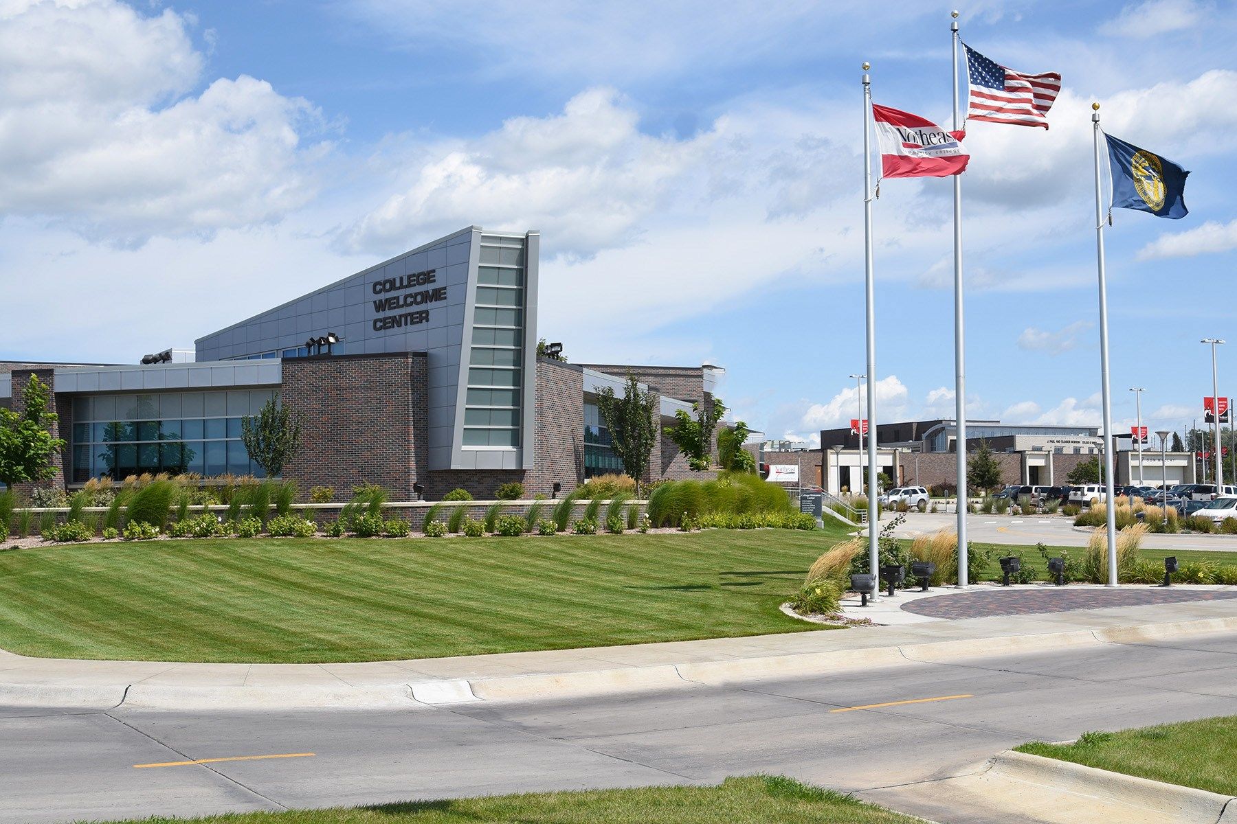 College students learn to dress for success