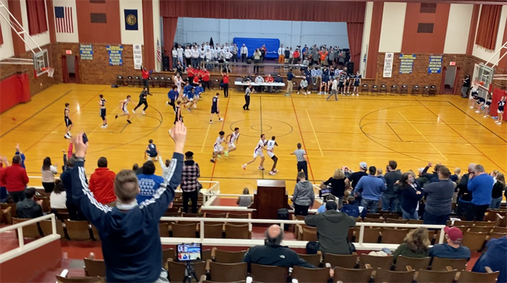Mark Lual banks in a game-winning three-pointer to send Parkview Christian to the championship game