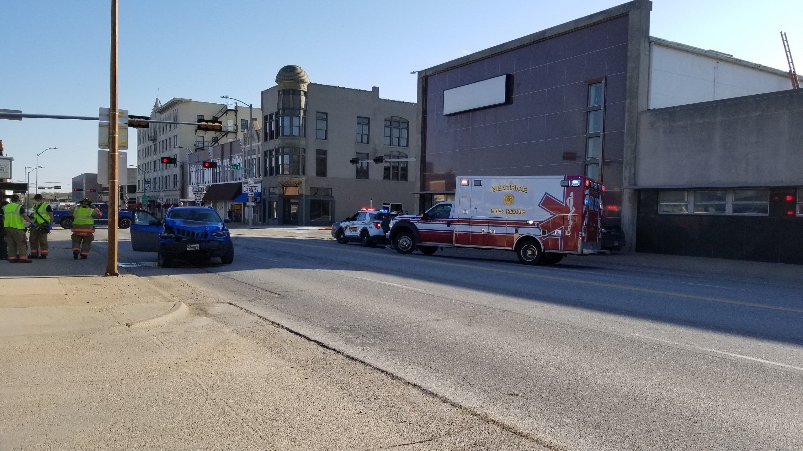 Beatrice emergency personnel sent to two accidents, early Sunday