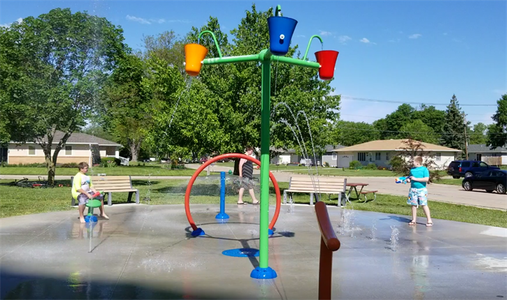 Beatrice Sertoma holds Grand Opening for Astro Park Splash Pad