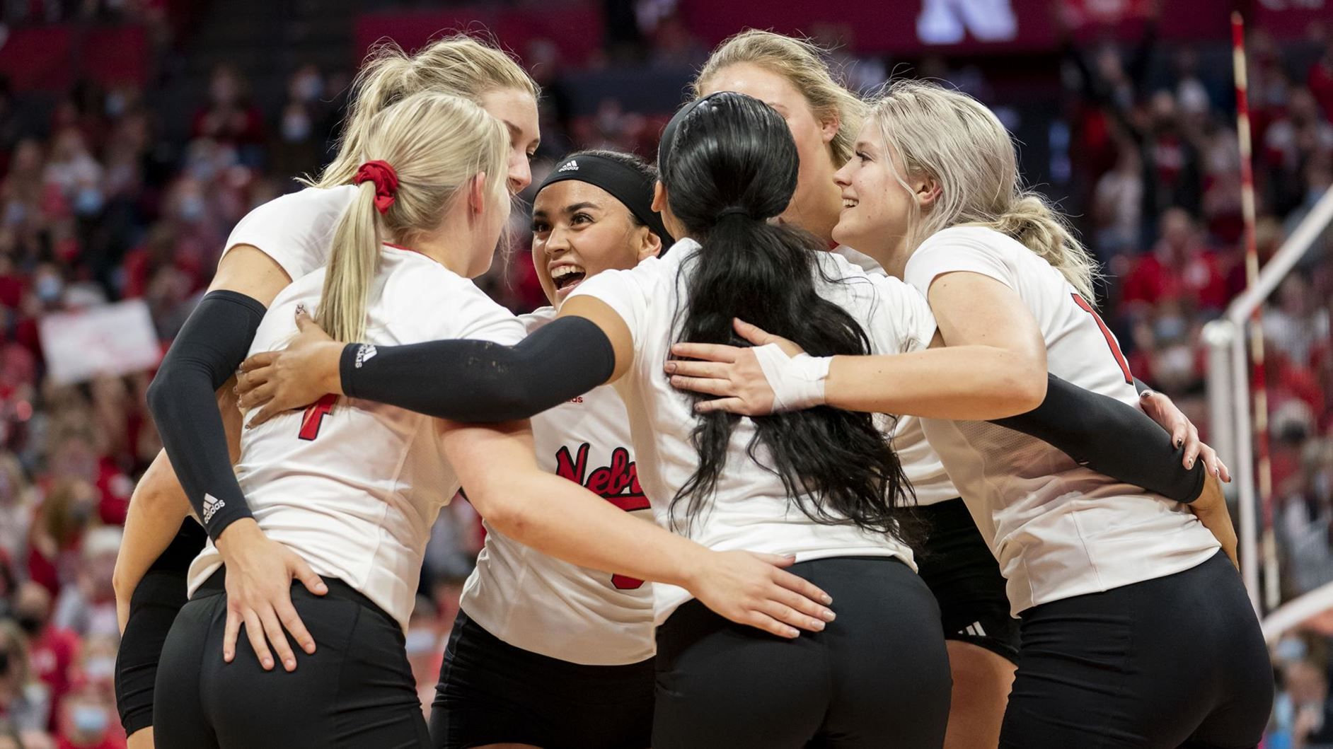 Newest PA announcer at Nebraska boasts iconic voice