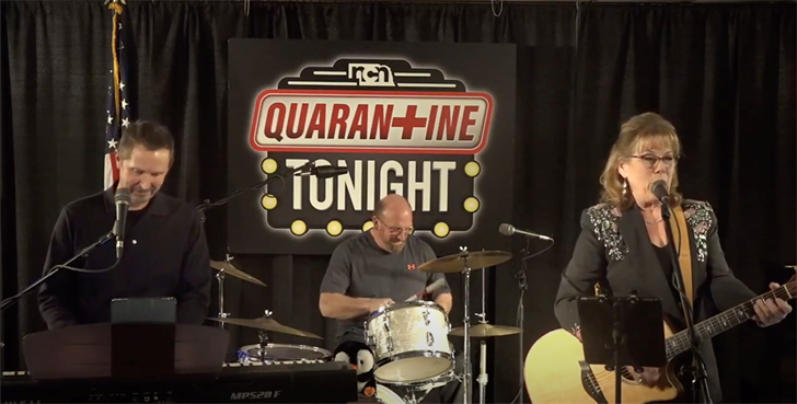 Quarantine Tonight: Julie and Mike Couch 2/21/22