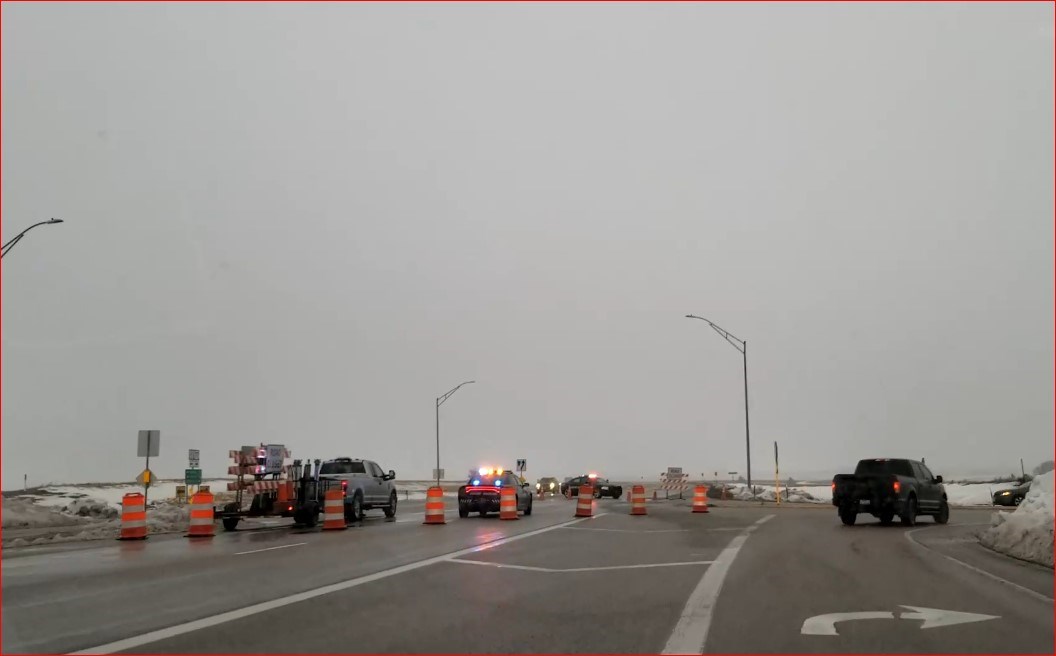 Law officers blocking U.S. 77, at west junction with Nebraska 41