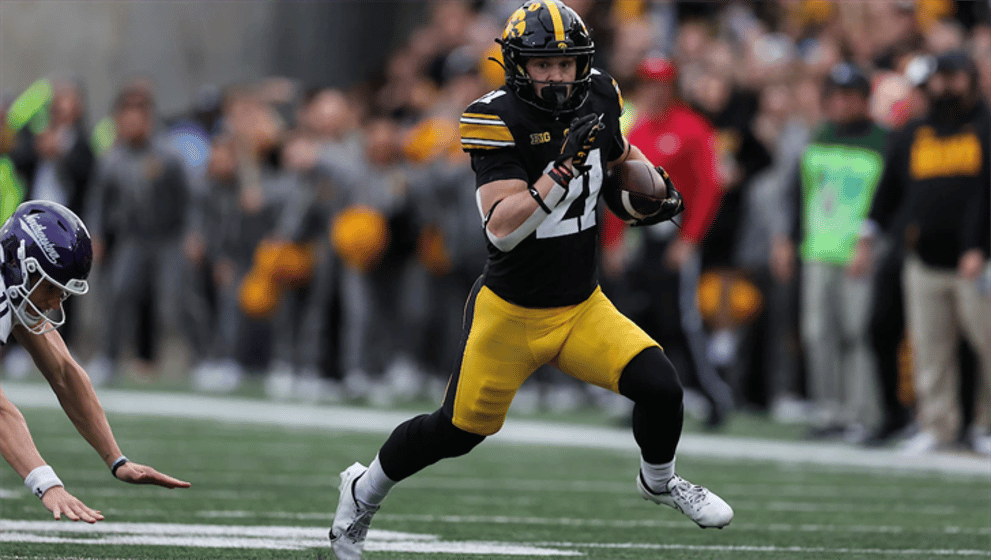 Kaden Wetjen was honored as the 14th Annual Jet Award Winner