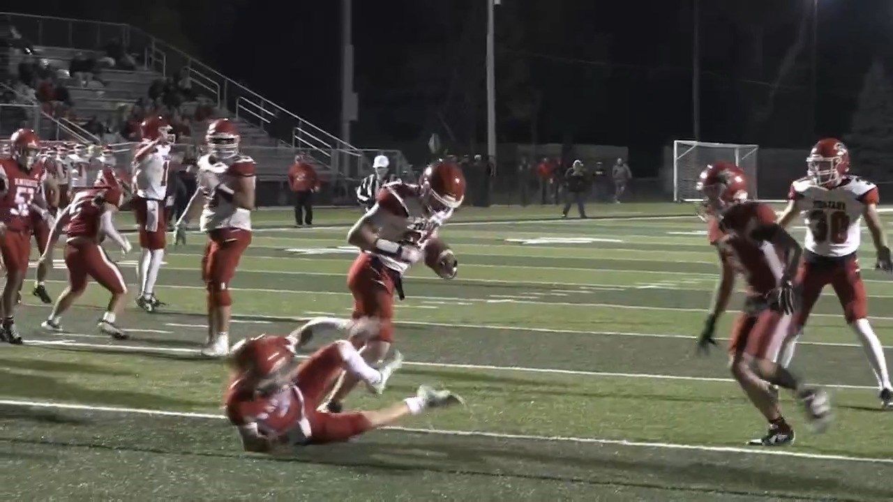 Cedar Catholic wraps up unbeaten regular season